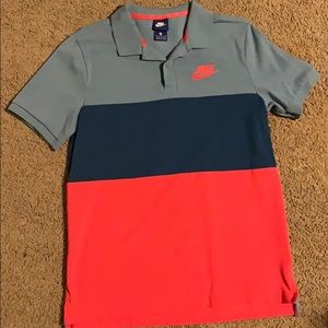 Nike Men’s Polo Shirt - Red and Blue Size M